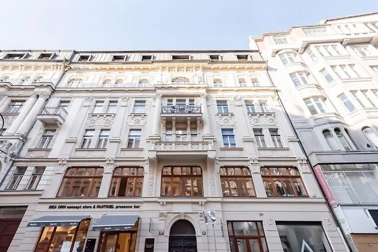 Wenceslas Square Romantic Apartment Praga