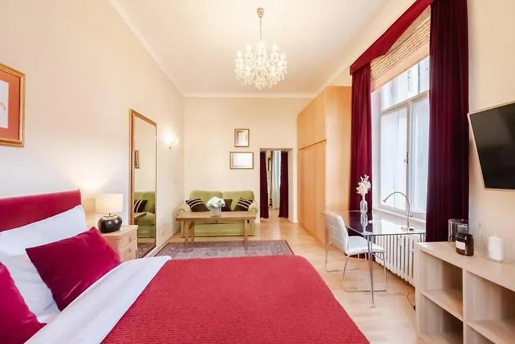 Wenceslas Square Romantic Apartment Praga